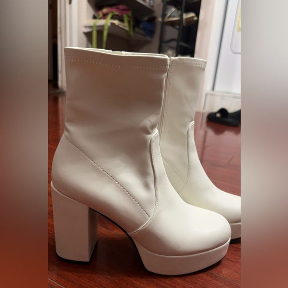 Madden girl platform bootie - Picture 2 of 9